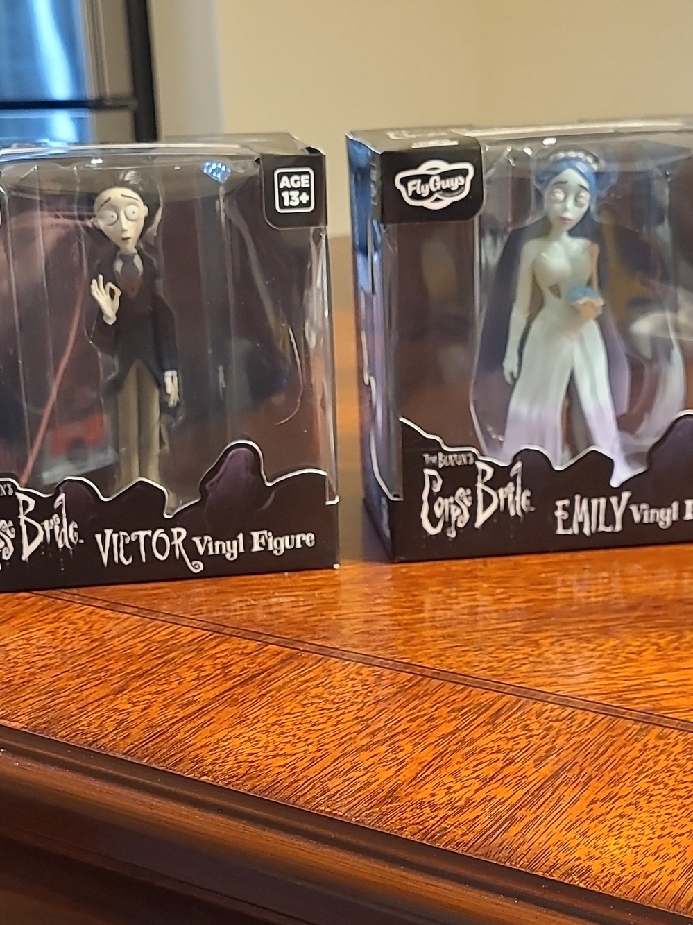 Tim Burtons Corpse Bride Emily Corpse Bride And Victor Finyl Figures